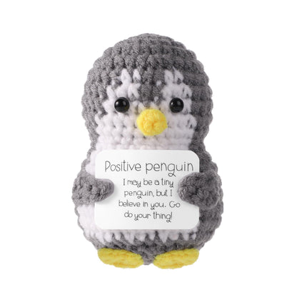 TOYMIS Lustiger Positiver Pinguin, 8cm Mini Süß Geschenke Taschen Dekorationen Puppe Gehäkelter Mit Karte Inspirierend