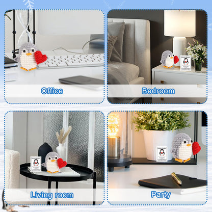 TOYMIS 2 Stück Positiver Herz Pinguin mit Karten, Gehäkelte Tierwollepuppe Gestrickter Positiver Pinguin mit Herz